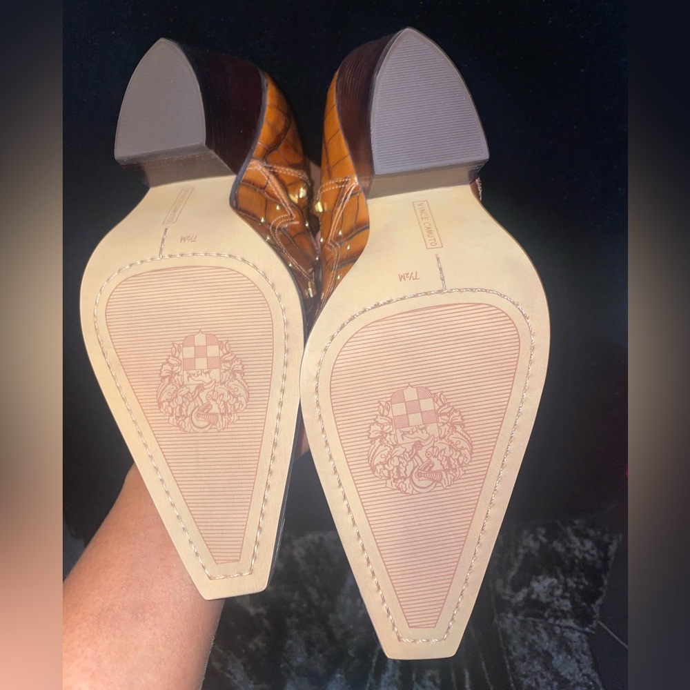 Vince Camuto “Norley Western Boot” - Picture 5 of 6